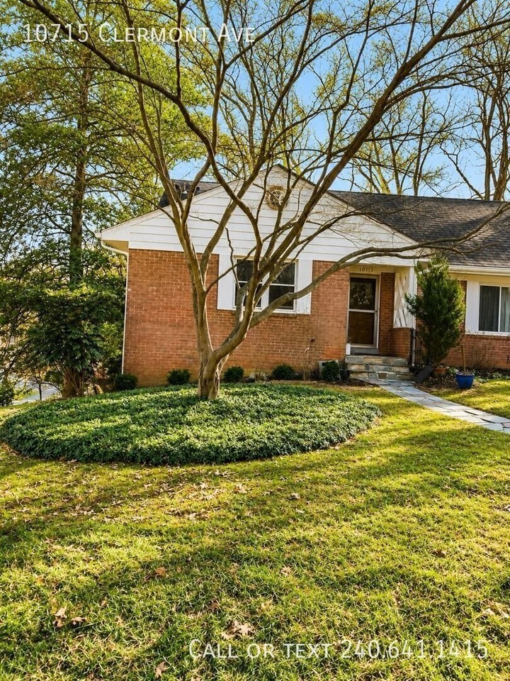 10715 Clermont Ave - Photo 2 of 29