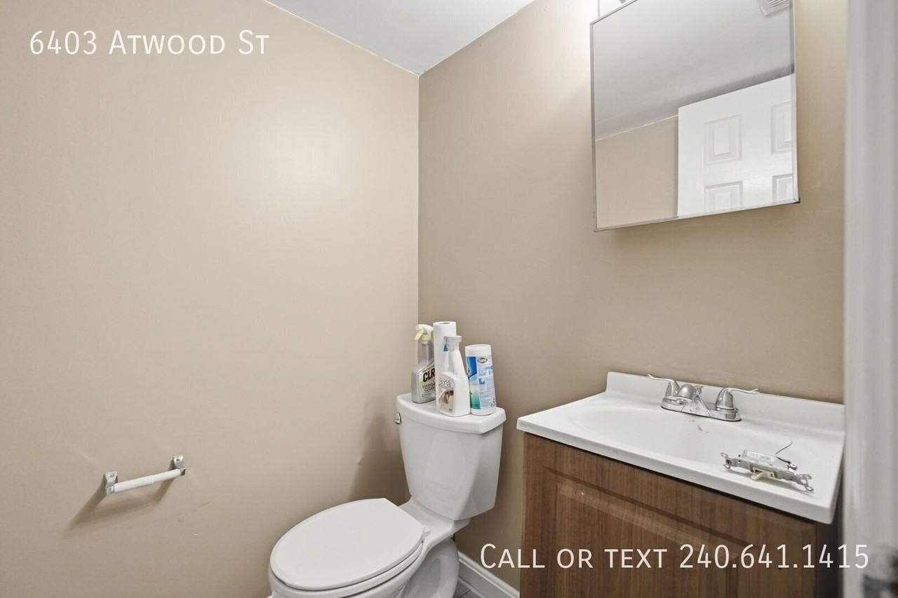 6403 Atwood St - Photo 7 of 22