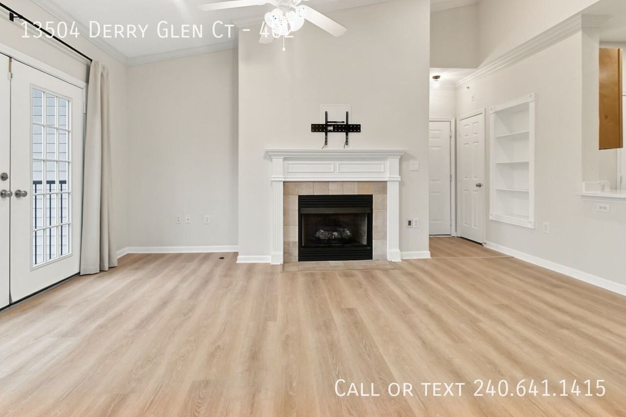 13504 Derry Glen Ct #402 - Photo 5 of 14