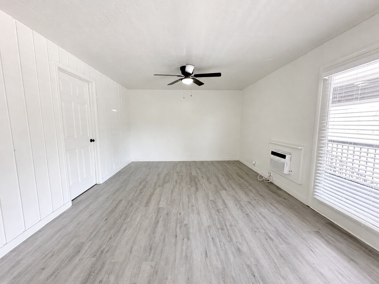 951 N Redwood Rd #10 - Photo 7 of 17
