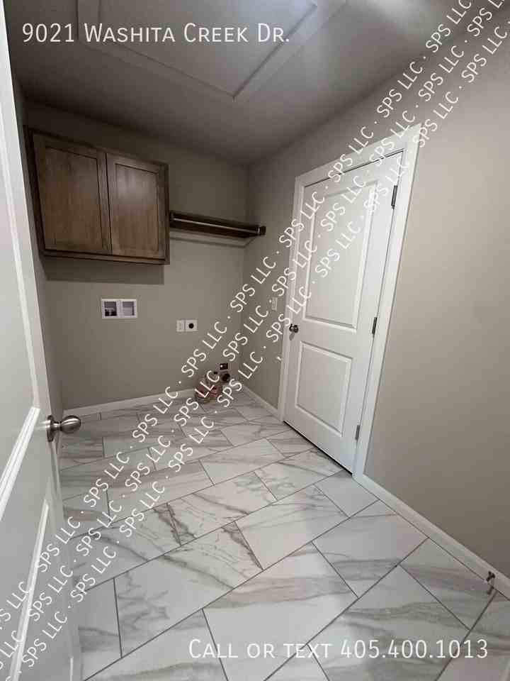 9021 Washita Creek Dr - Photo 3 of 14