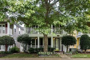 featured image of 1302 Isle Pointe Dr