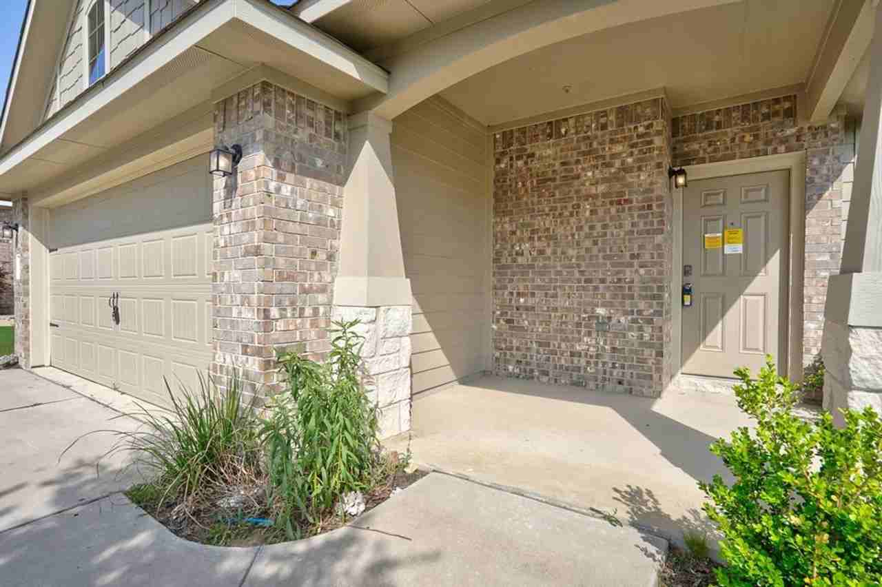 673 Nautical Loop - Photo 3 of 32