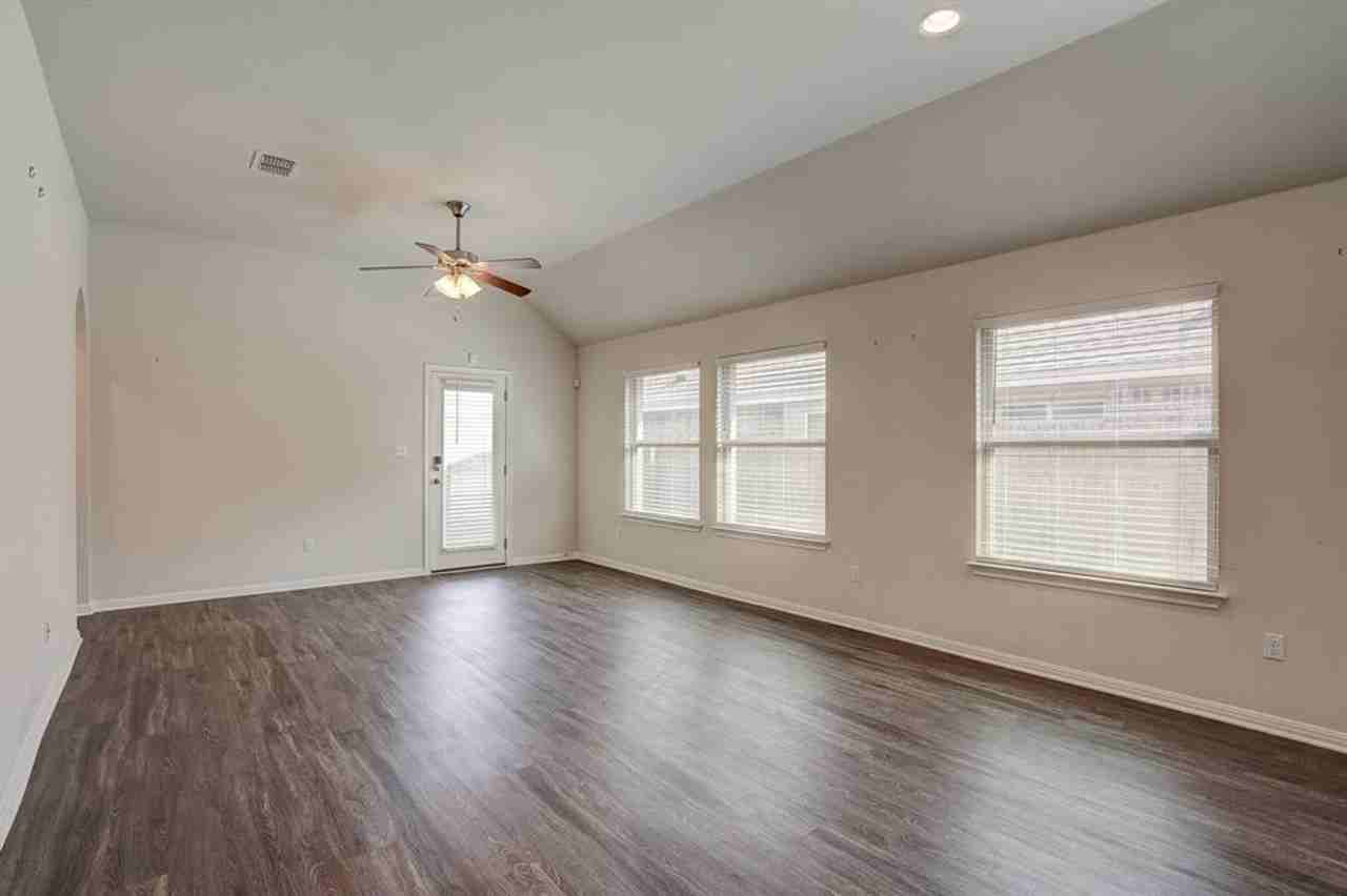 673 Nautical Loop - Photo 6 of 32