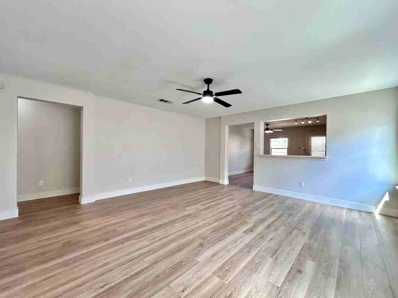 13316 High Sierra St - Photo 6 of 35