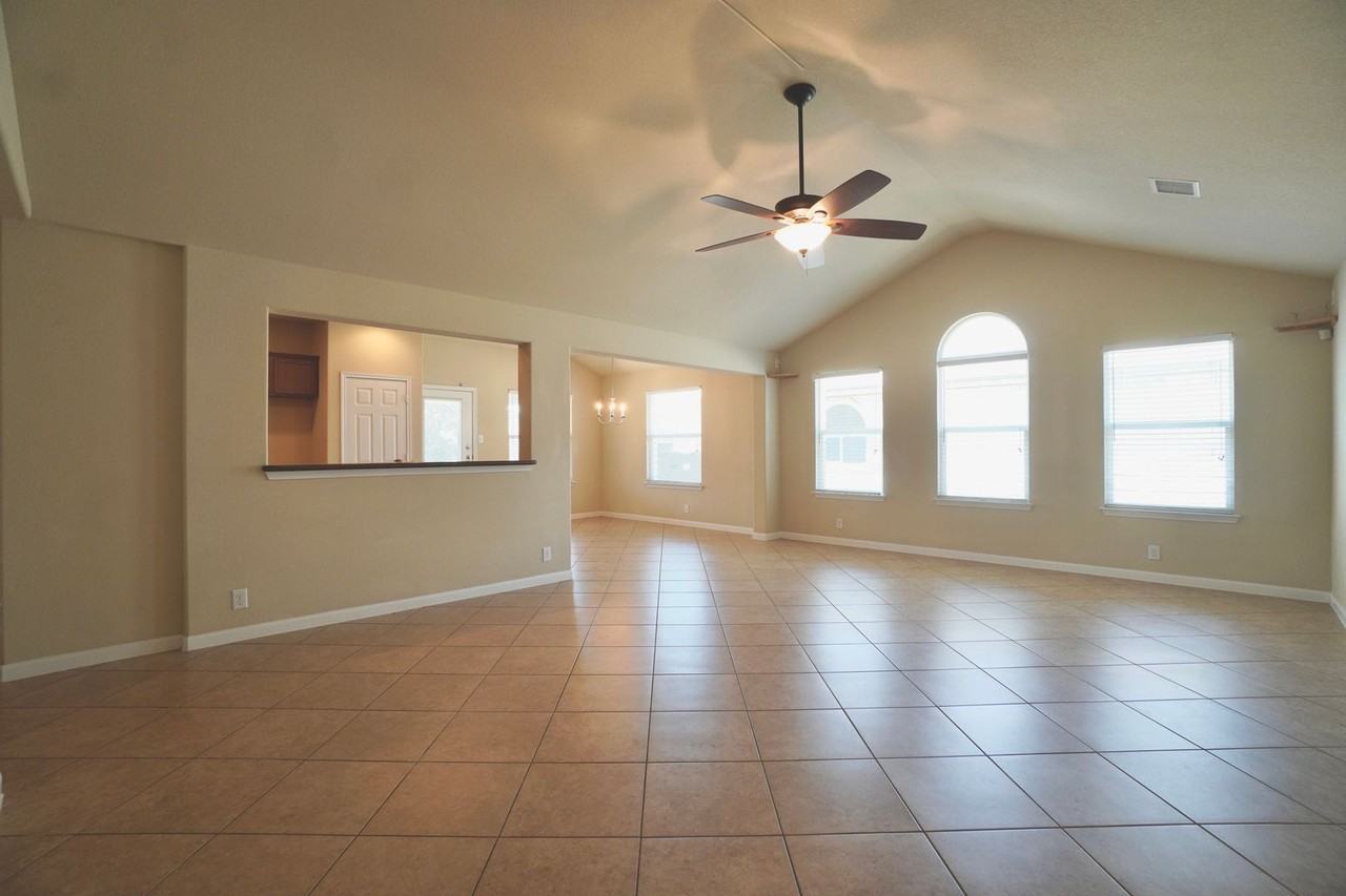 1810 Laminar Creek Rd - Photo 2 of 29