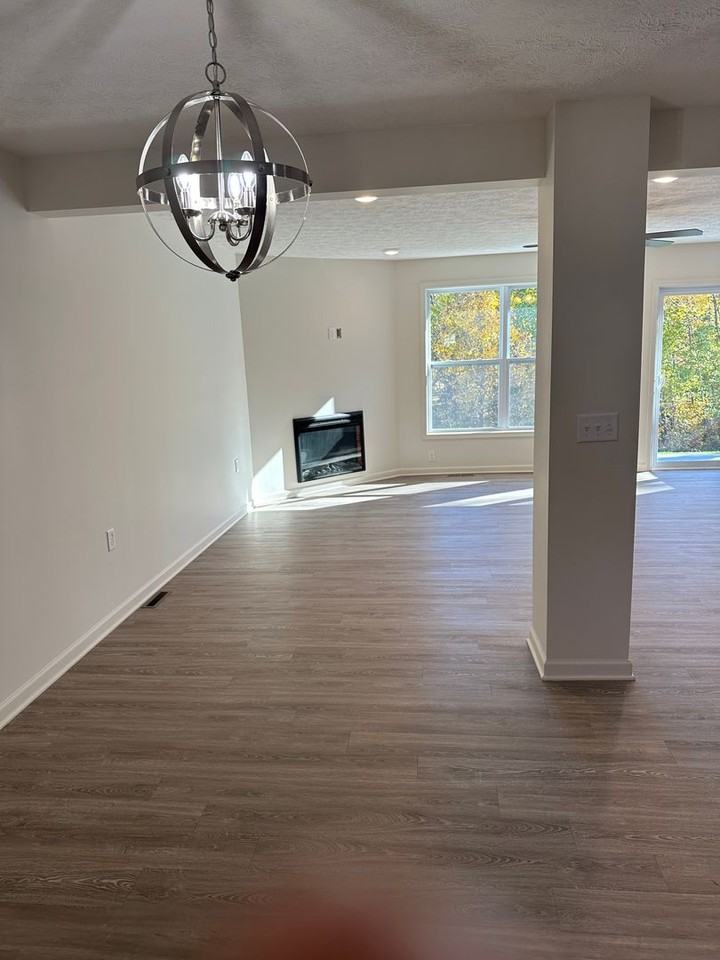 1501 Redfern Dr - Photo 2 of 22