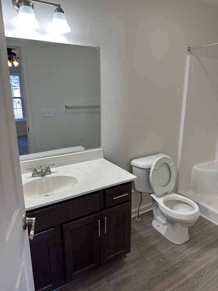 1501 Redfern Dr - Photo 7 of 22