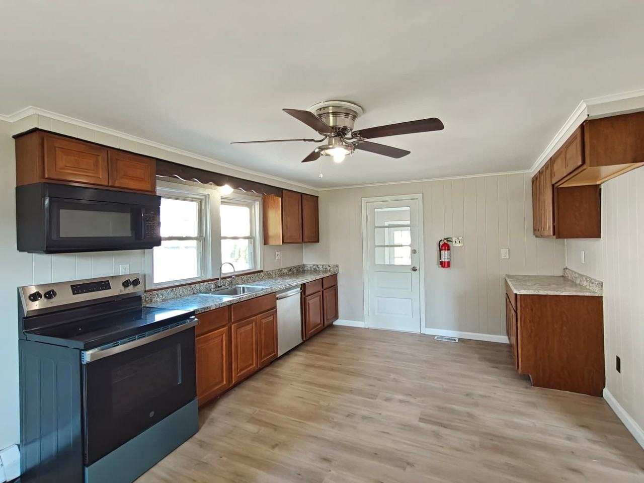 610 N Main St #A - Photo 2 of 11