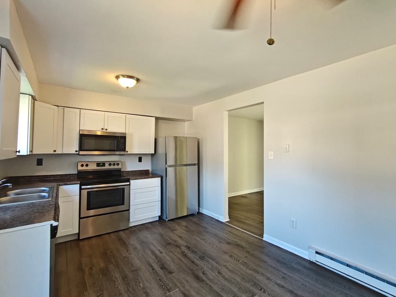 88 Berkshire Rd - Photo 5 of 16
