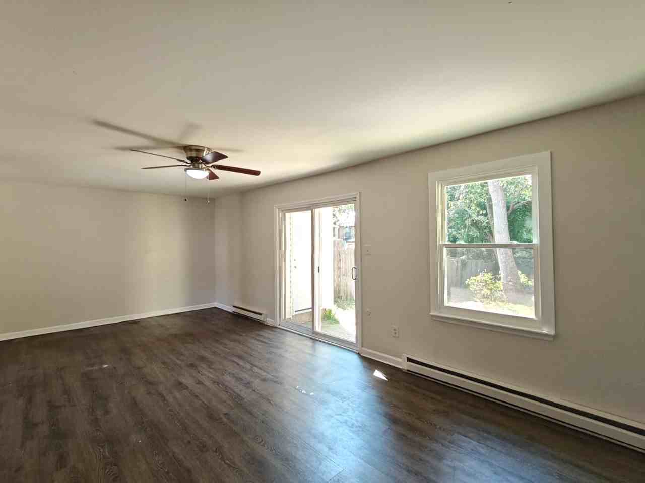 88 Berkshire Rd - Photo 7 of 16
