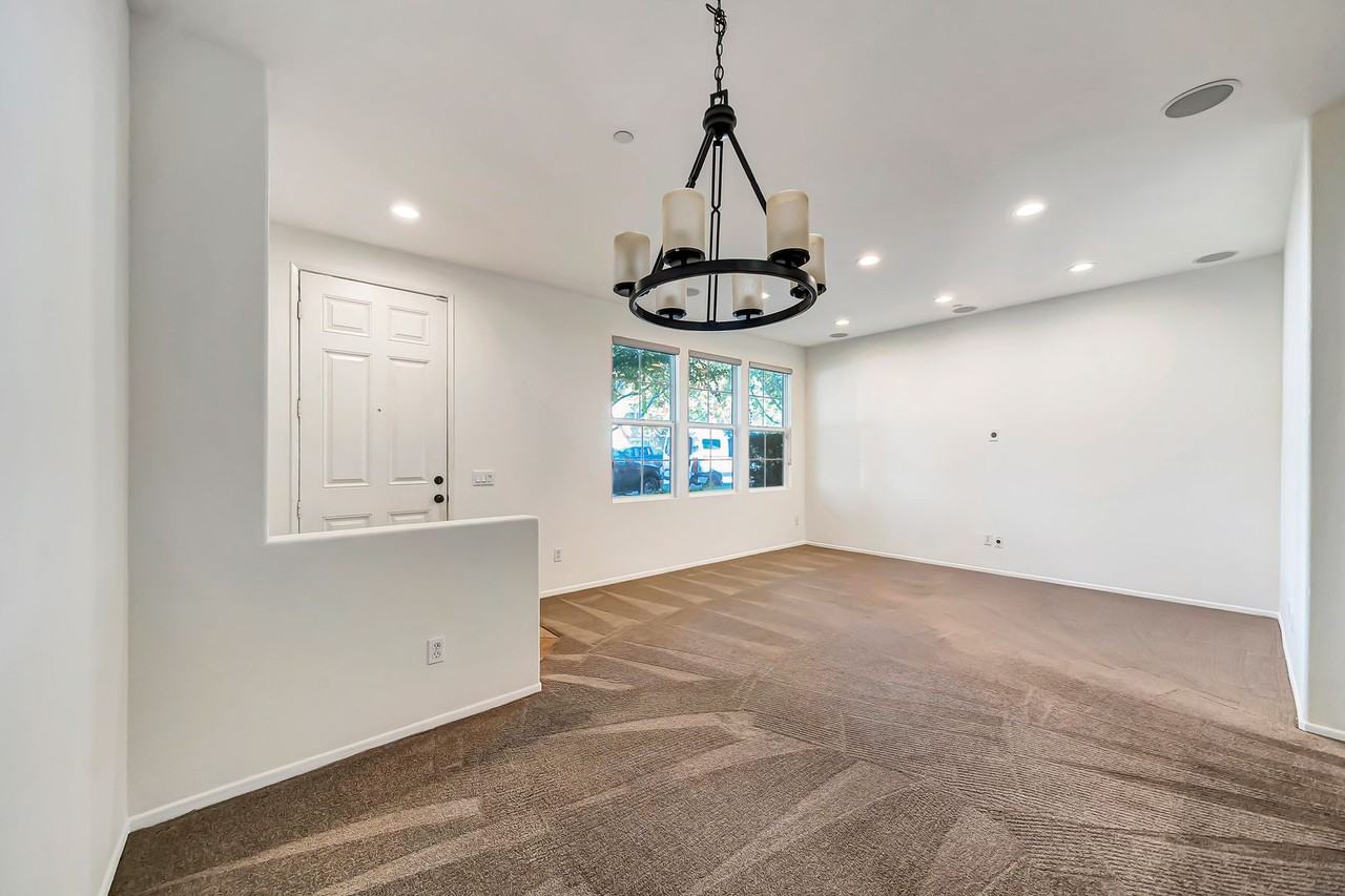 24063 Avocado Ln - Photo 6 of 42