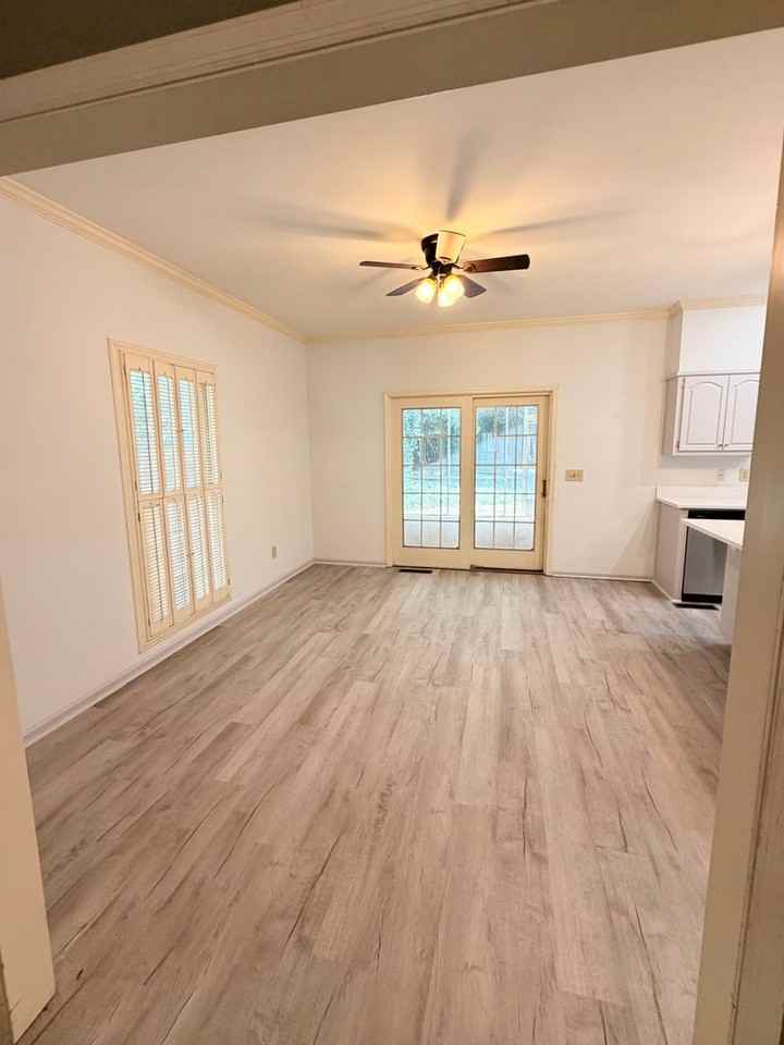 1180 E University Dr - Photo 6 of 17