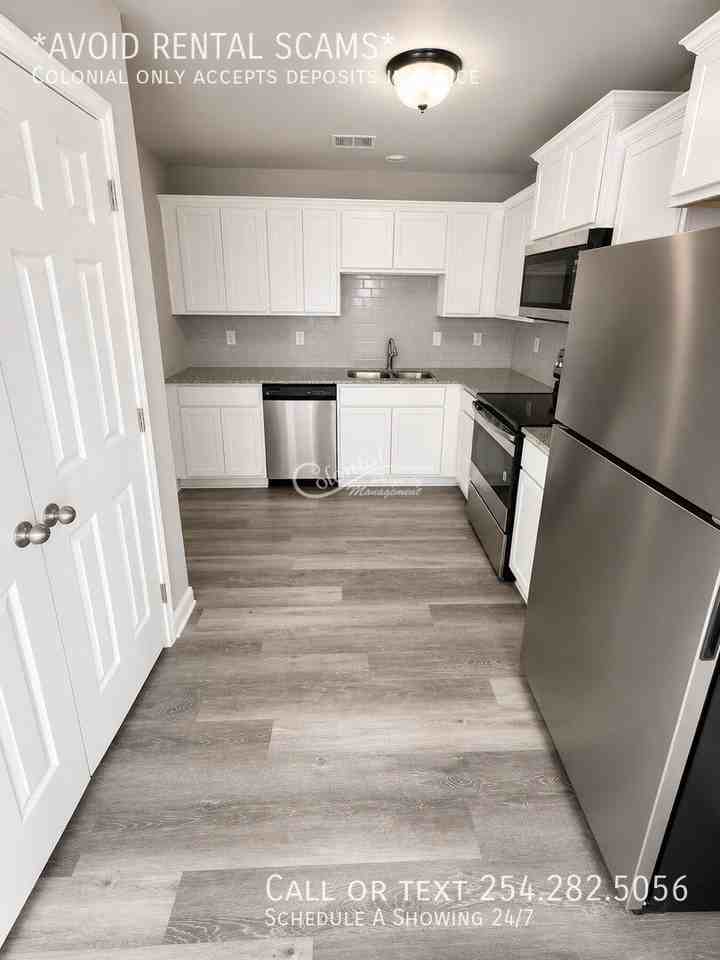 2415 Duntov Dr #A - Photo 4 of 15