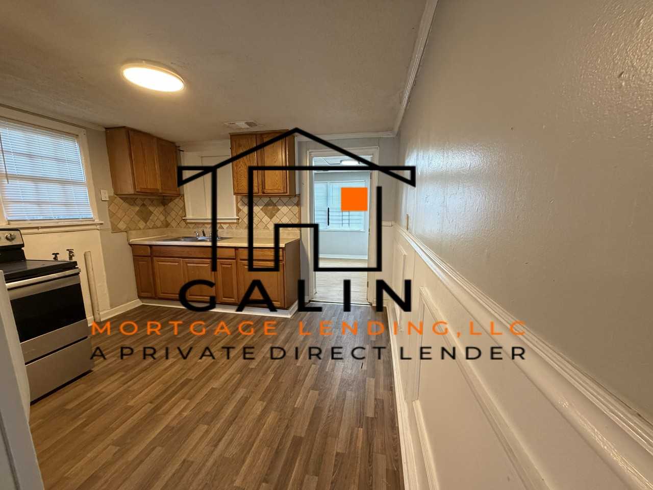 3206 Caithness St - Photo 3 of 13
