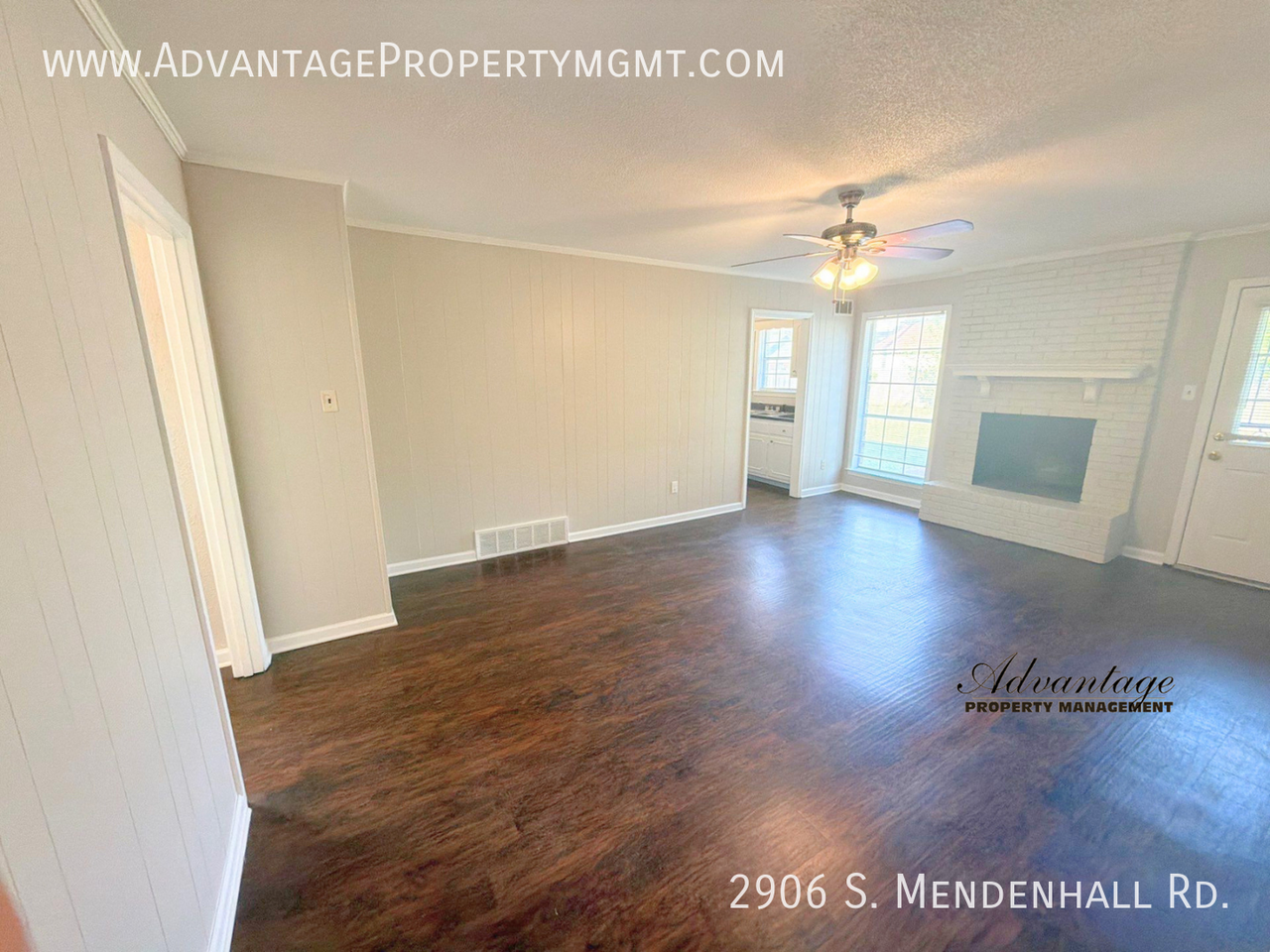 2906 S Mendenhall Rd - Photo 4 of 27