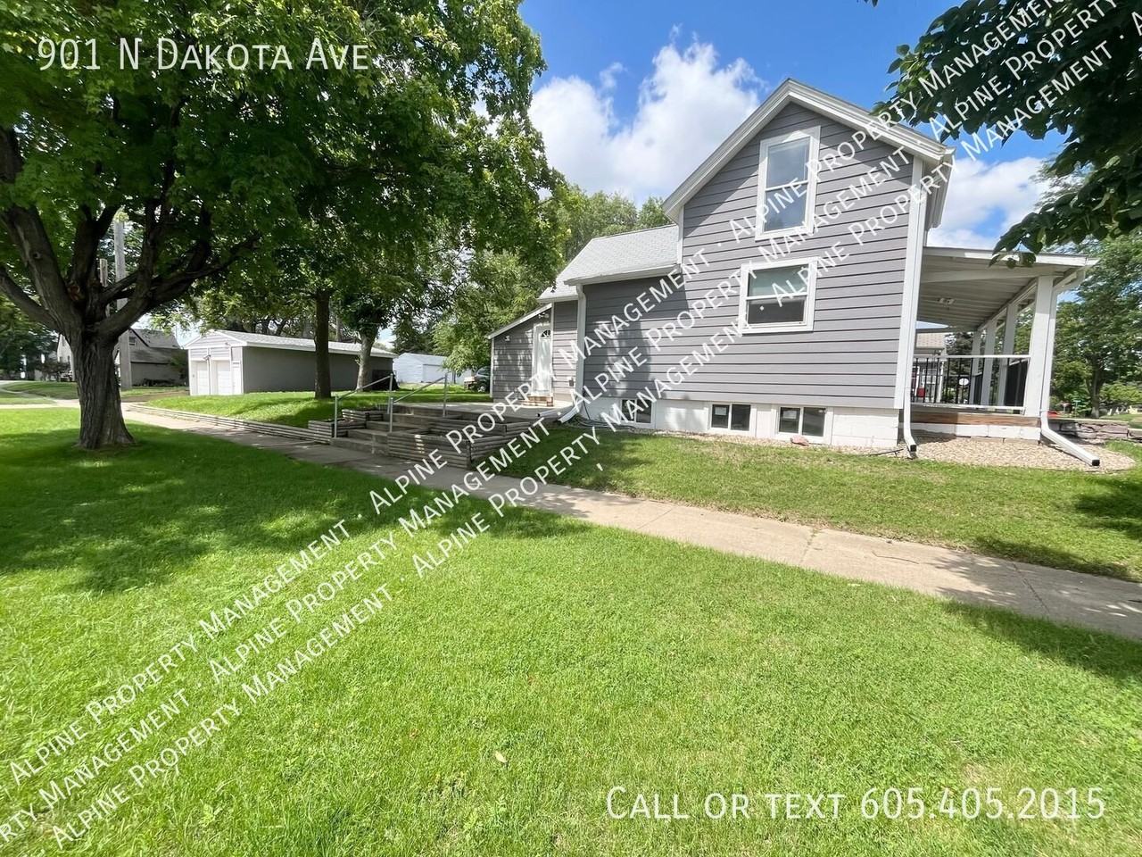 901 N Dakota Ave - Photo 2 of 28
