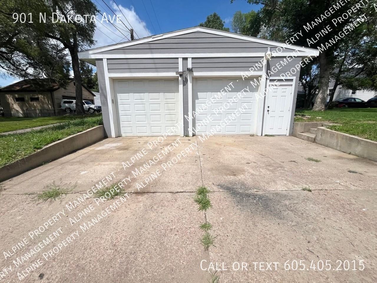 901 N Dakota Ave - Photo 3 of 28