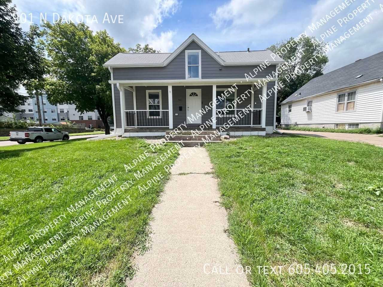 901 N Dakota Ave - Photo 5 of 28