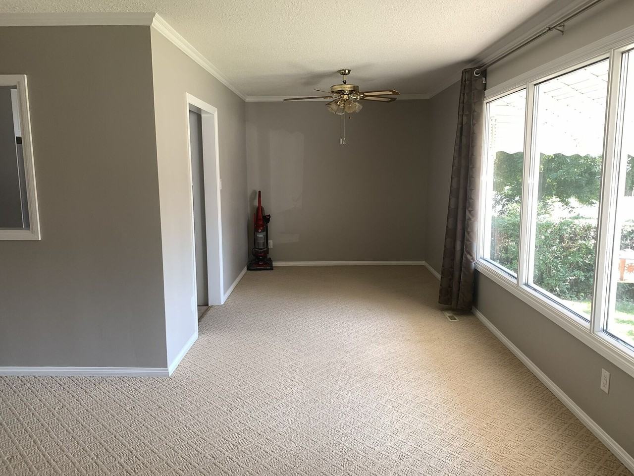 5116 Fourier Dr Se - Photo 4 of 12