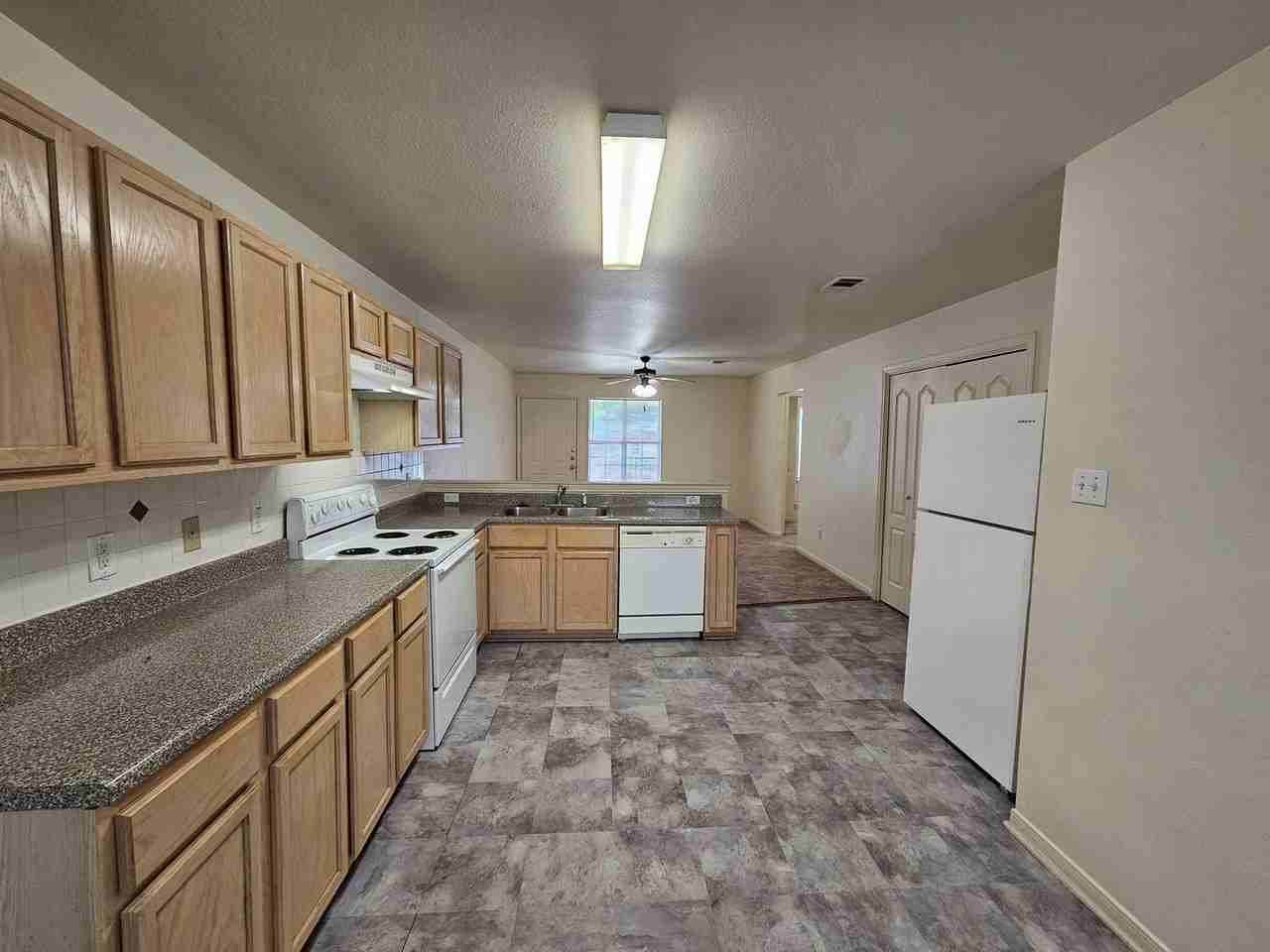 2309 Terrace Dr #C - Photo 3 of 13