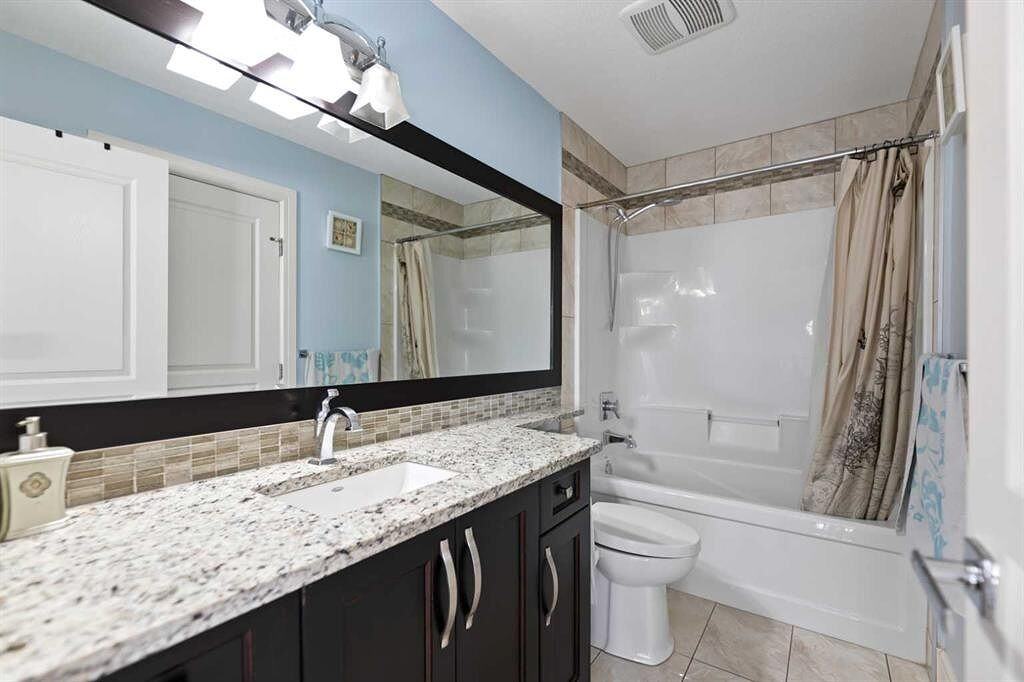 21 Saddlelake Lane Ne - Photo 5 of 14