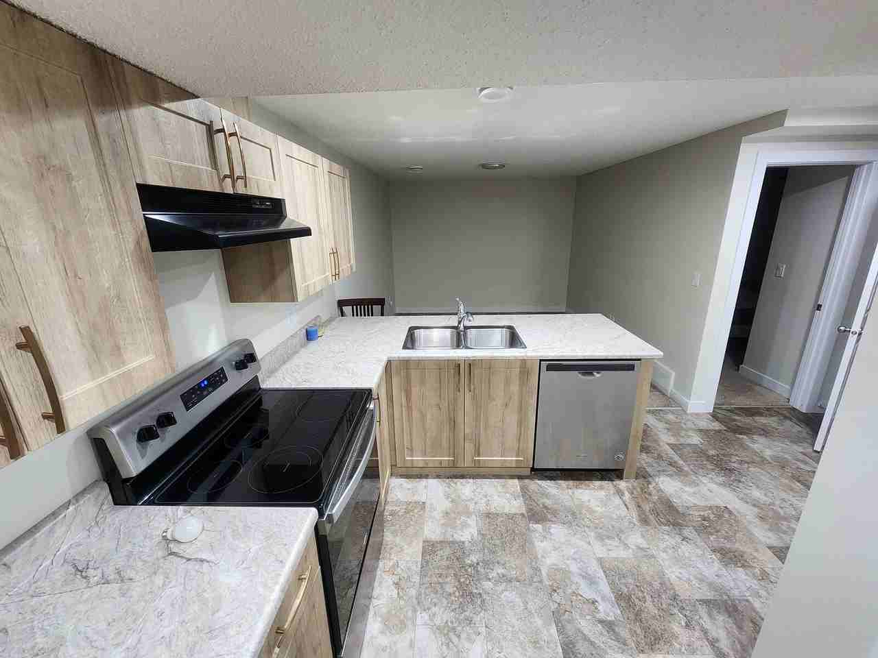 42 Ebbers Close Nw - Photo 2 of 3