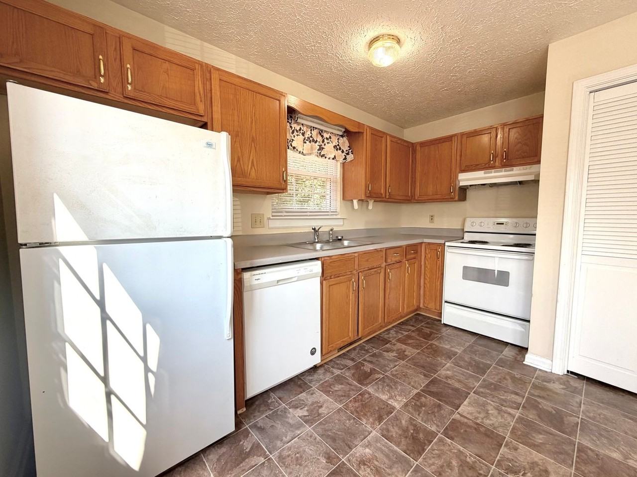 313 Cranklen Cir - Photo 6 of 21