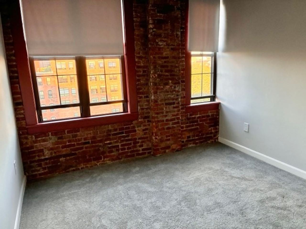 67 Washington St - Photo 7 of 12