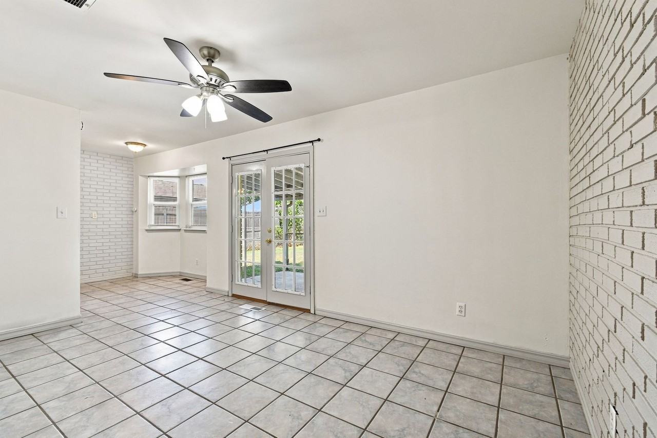 608 E Center St - Photo 6 of 23
