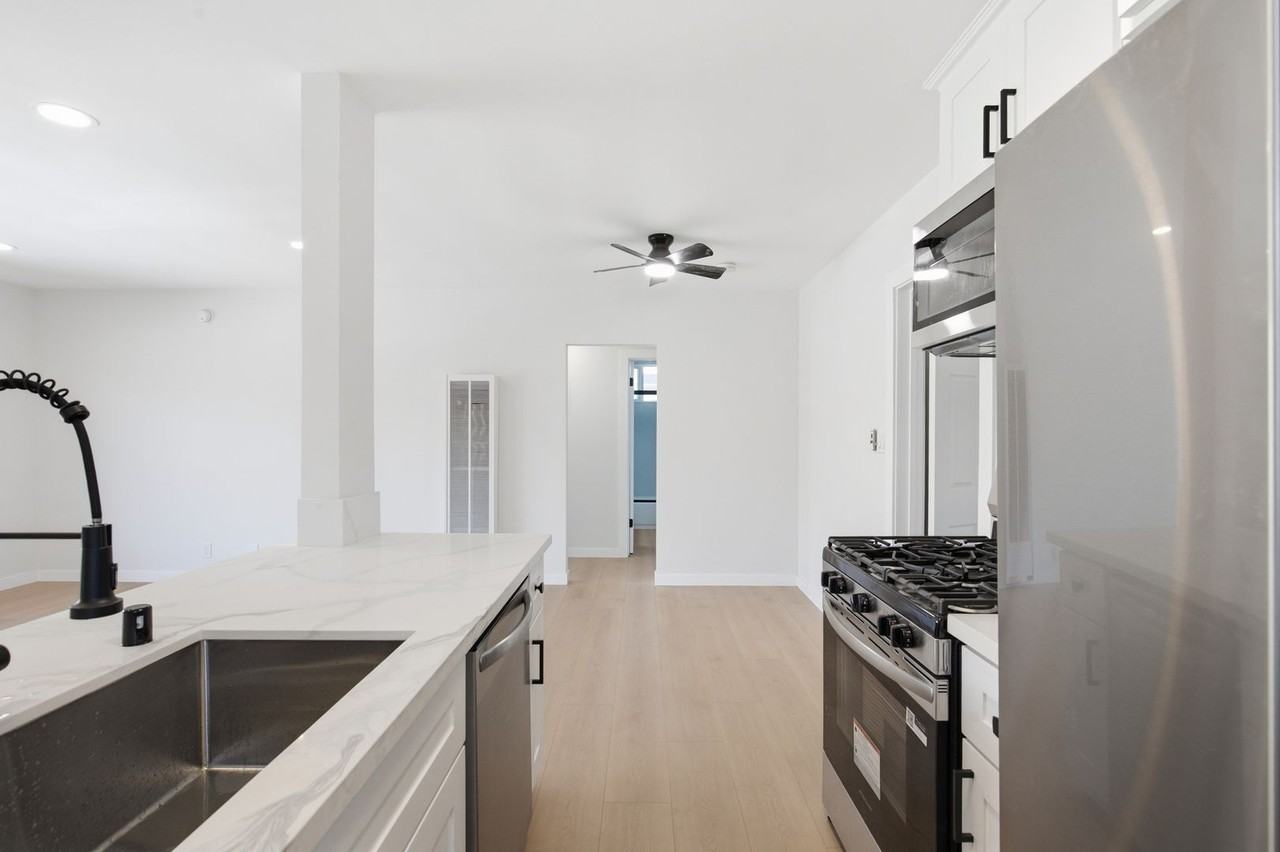 14620-14626 Magnolia Blvd - Photo 3 of 17