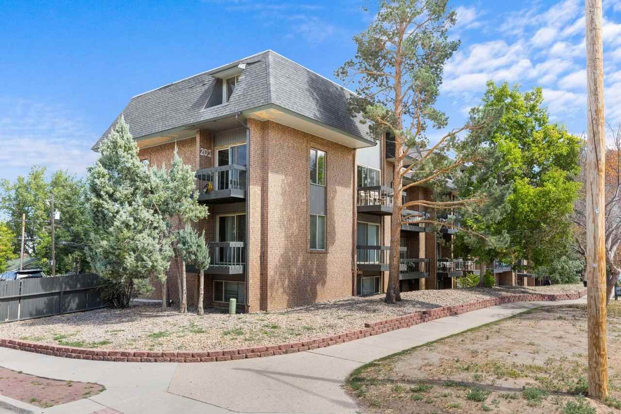 1065 University Ave #108 - Photo 4 of 20