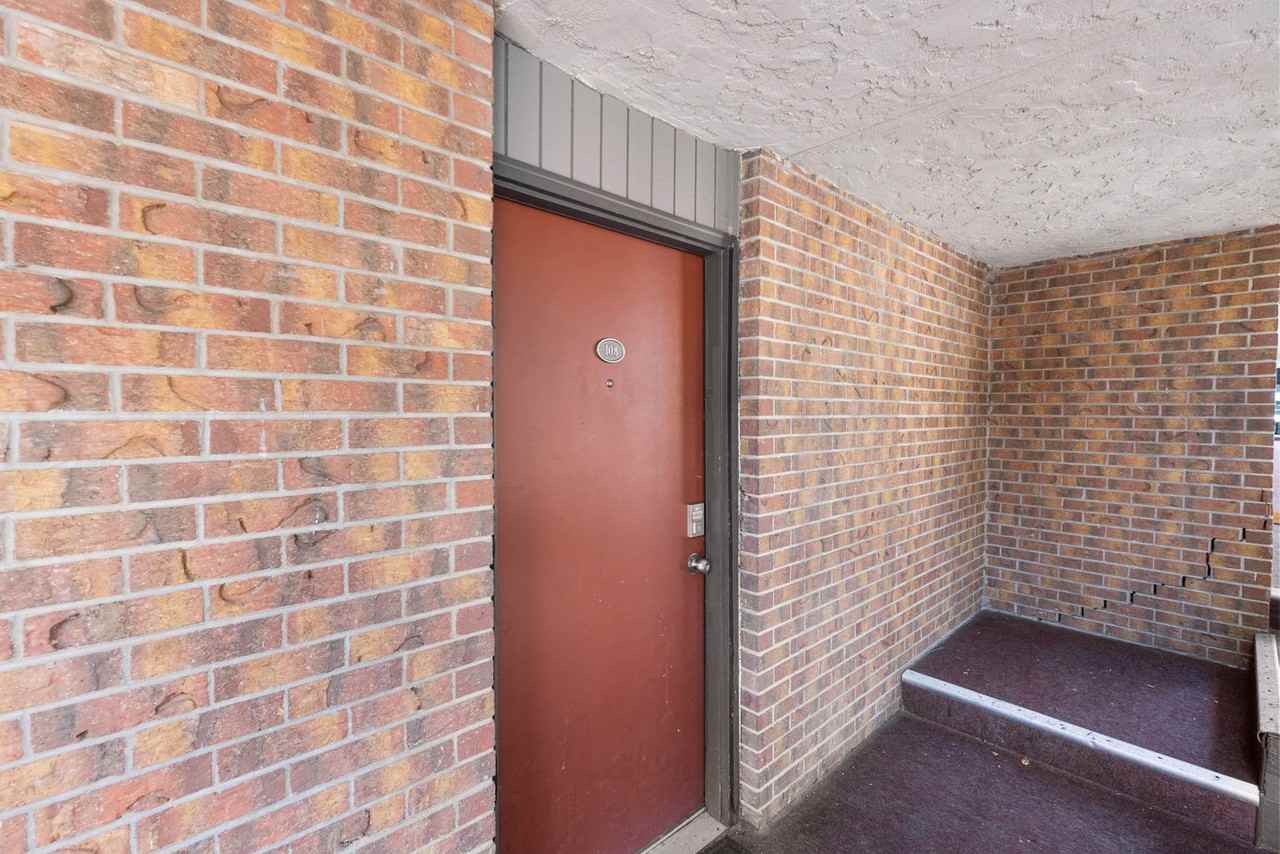 1065 University Ave #108 - Photo 6 of 20