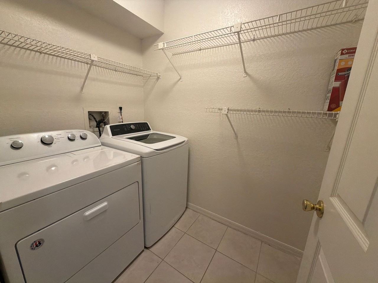 2917 Antique Oaks Cir #21 - Photo 7 of 11