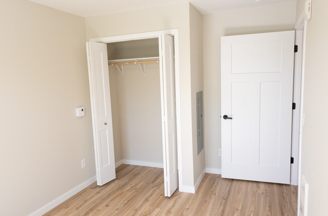 506 Flats Apartments - Photo 7 of 50