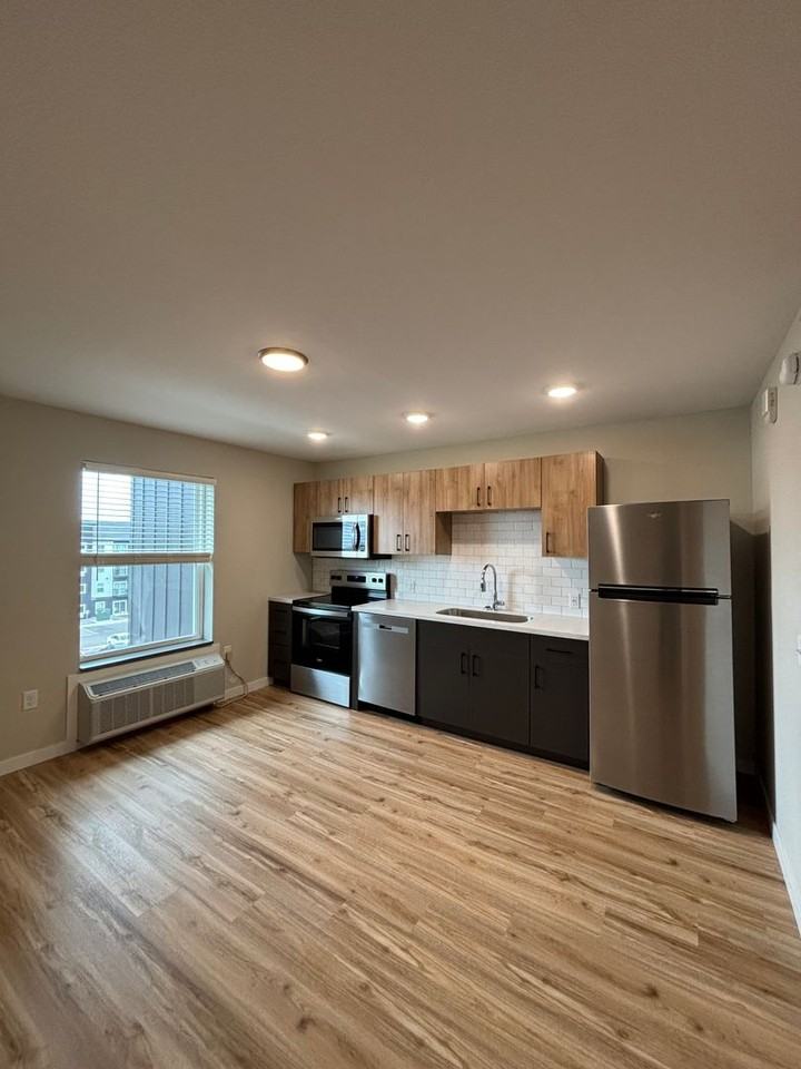 506 Flats Apartments - Photo 2 of 50