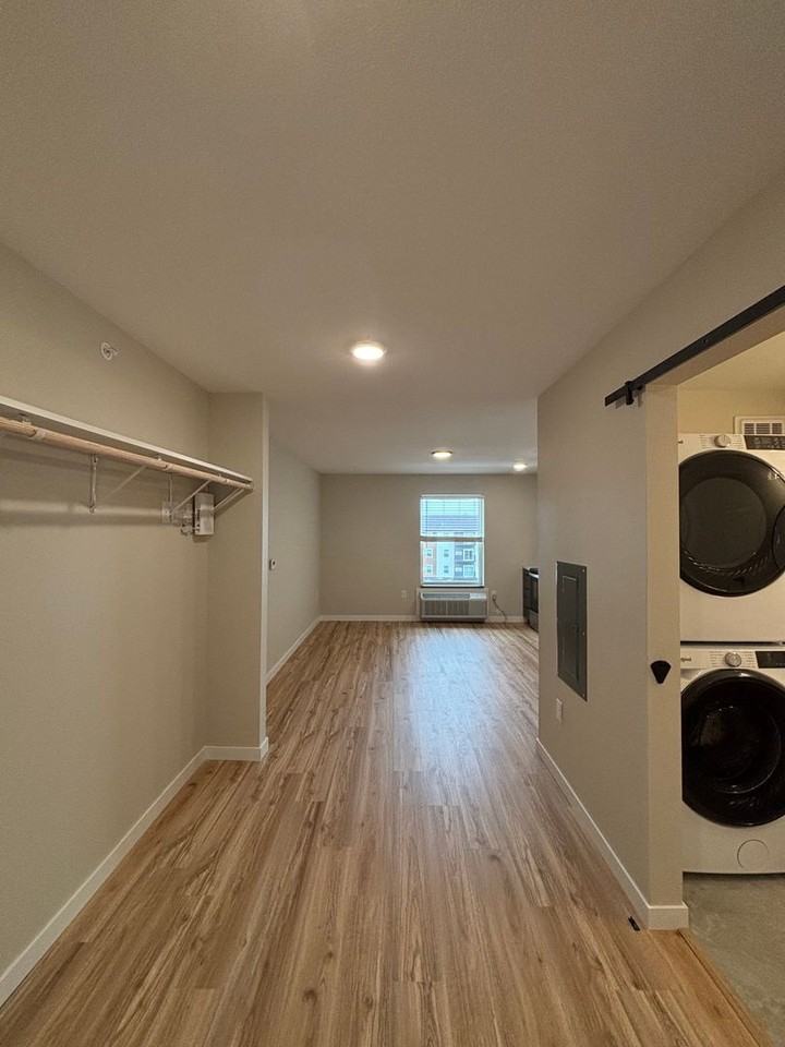 506 Flats Apartments - Photo 6 of 50