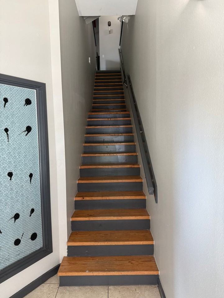 208 E Pine St - Photo 2 of 20