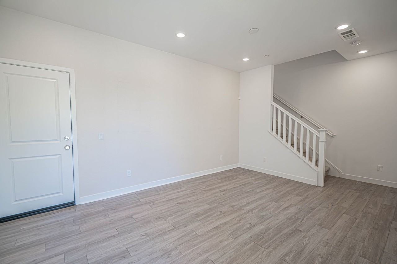 27062 Painted Sky Way - Photo 4 of 37