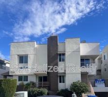 featured image of 328 E Providencia Ave