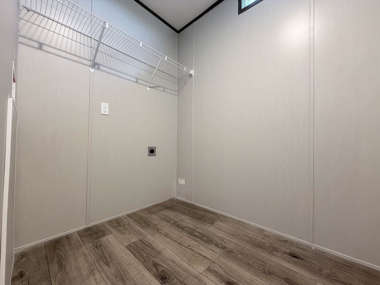 709 N Collins Fwy #3 - Photo 5 of 23