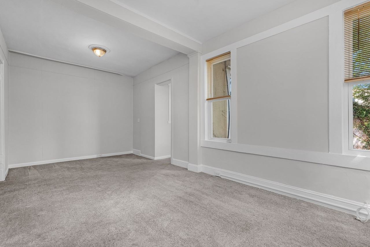 3503 Oakmont Ave - Photo 7 of 24