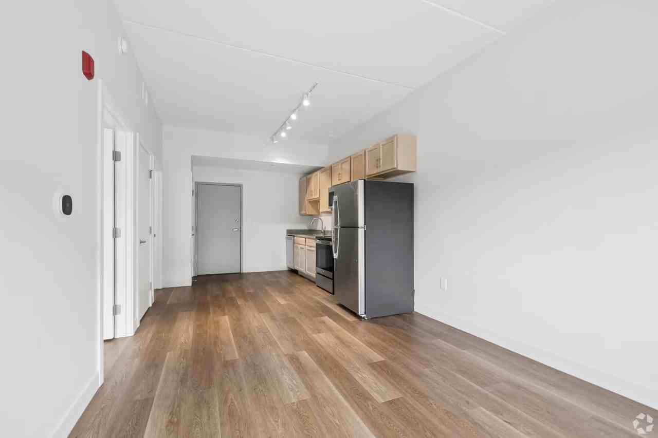 Lofts on Grove - Photo 5 of 6