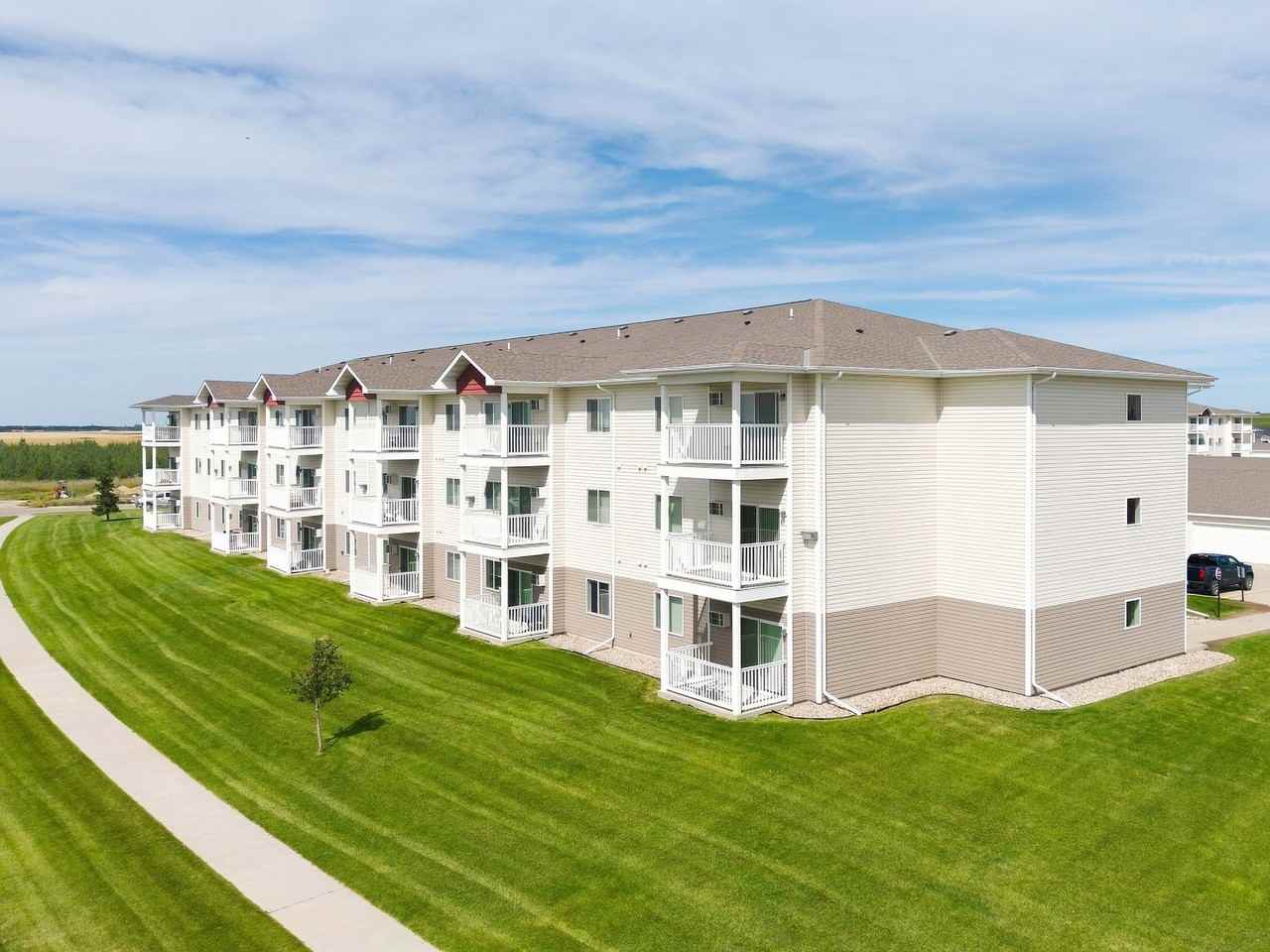 Prairie Heights - Photo 6 of 48