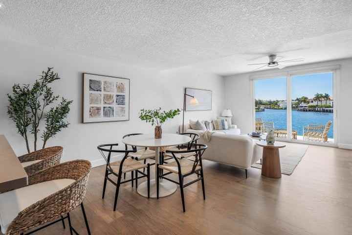 900 Jeffery Street - Photo 3 of 8