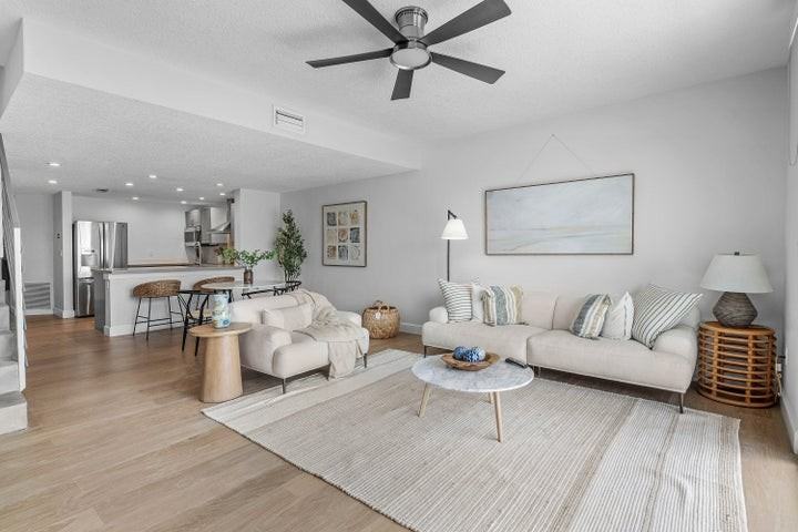 900 Jeffery Street - Photo 5 of 8