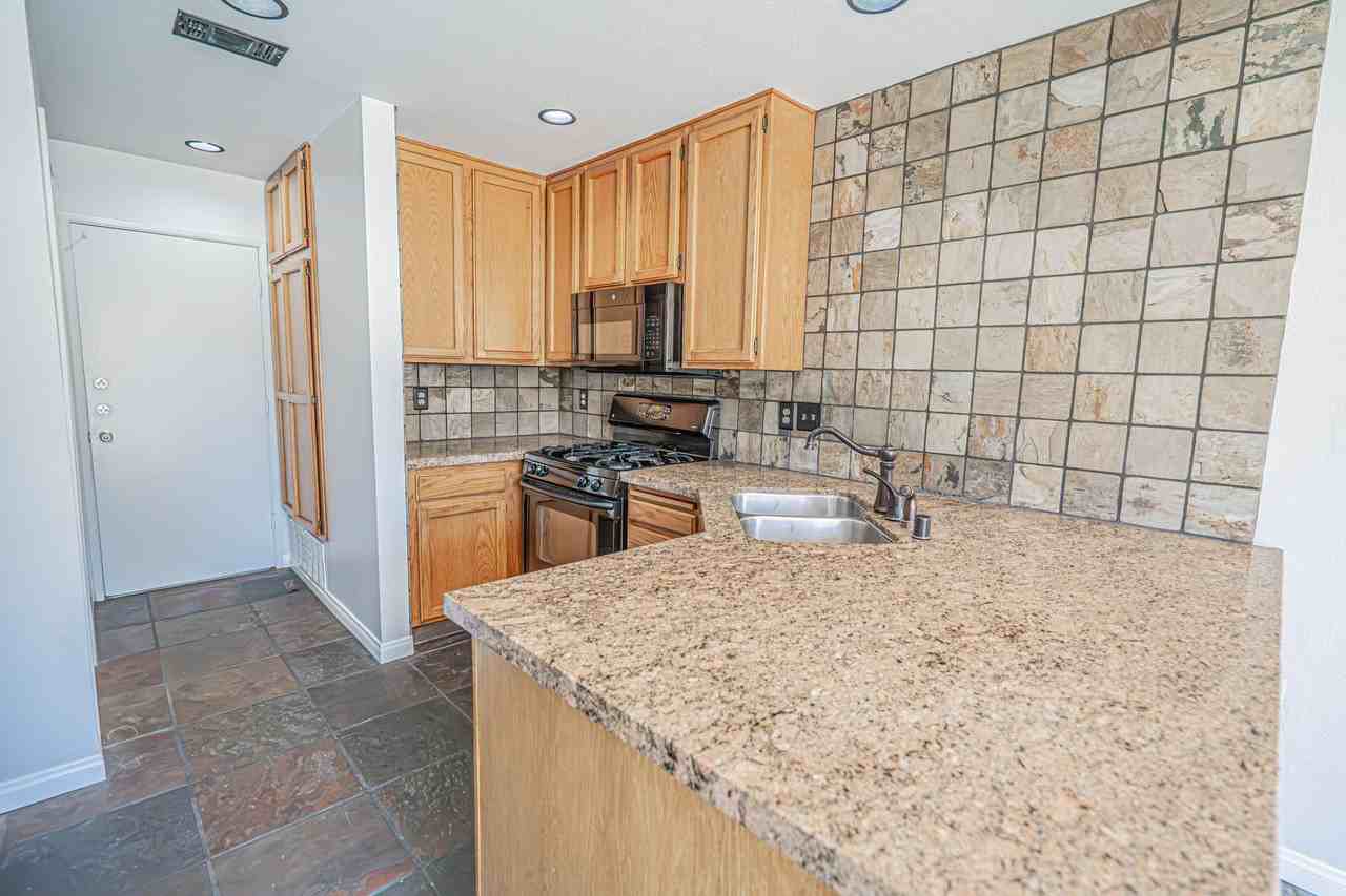 22832 Banyan Pl #22 - Photo 7 of 20