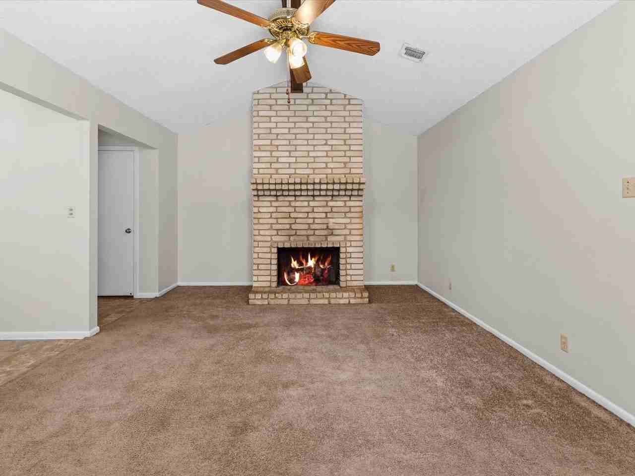 7214 Rimwood - Photo 4 of 17