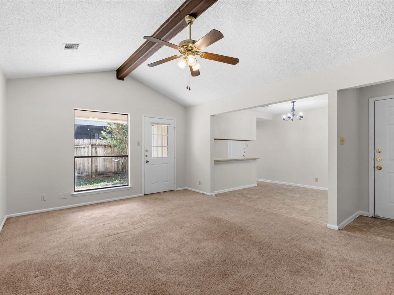 7214 Rimwood - Photo 5 of 17