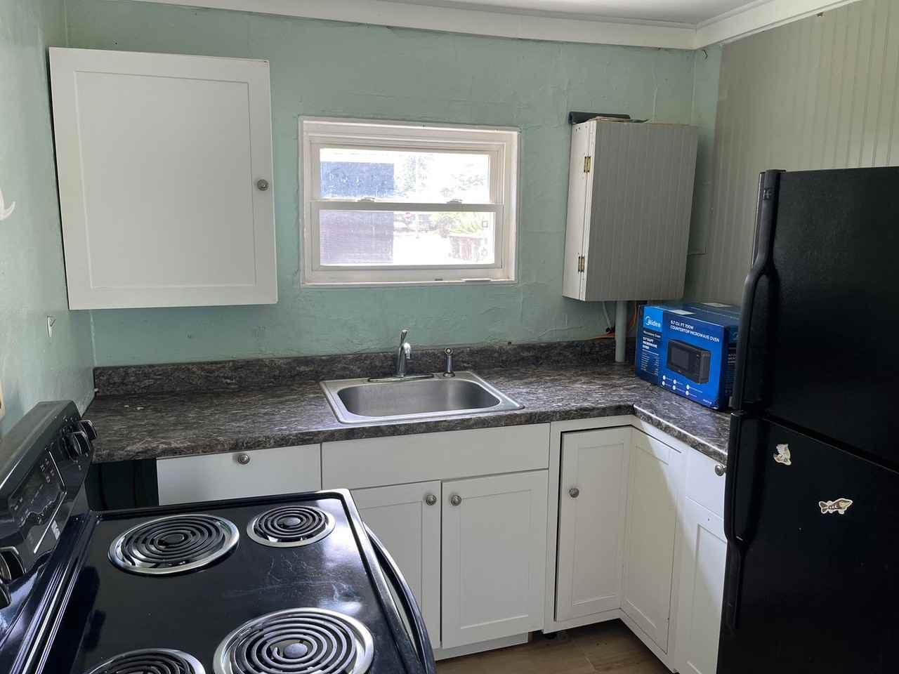 1244 Katherine St Nw - Photo 2 of 2